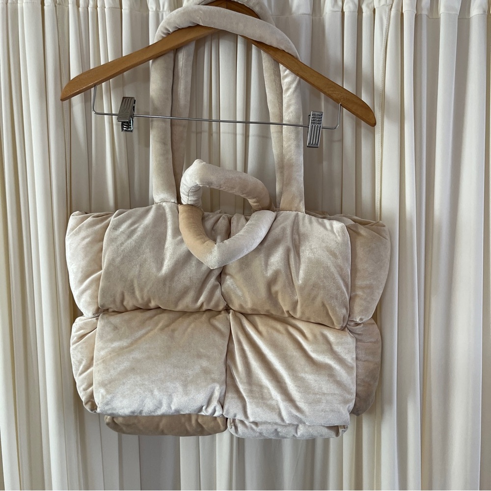Anthropologie Velvet Puffer Tote Shoulder Bag Cream Tan Quilted Medium Size - Picture 3 of 8